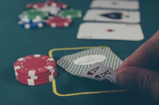 casino-poker-table